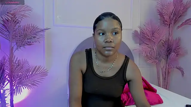 Snapshot of Isabellsmmith chatting on September 15, 7:03 pm Isabellsmmith online show from September 15, 7:03 pm