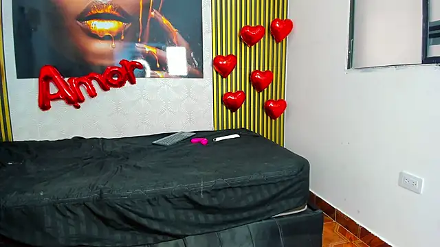 Snapshot of that_temptation chatting on February 21, 9:32 pm that temptation online show from February 21, 9:32 pm