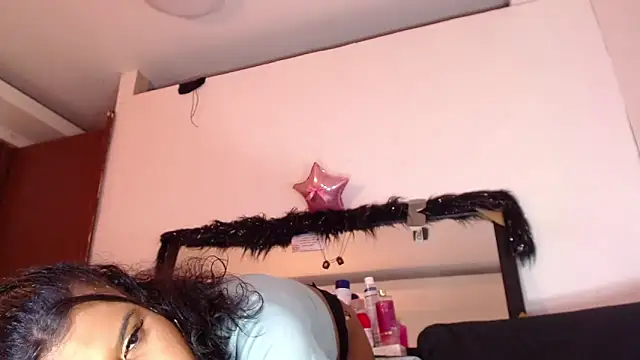 DaniBoom12 online show from February 18, 1:54 am