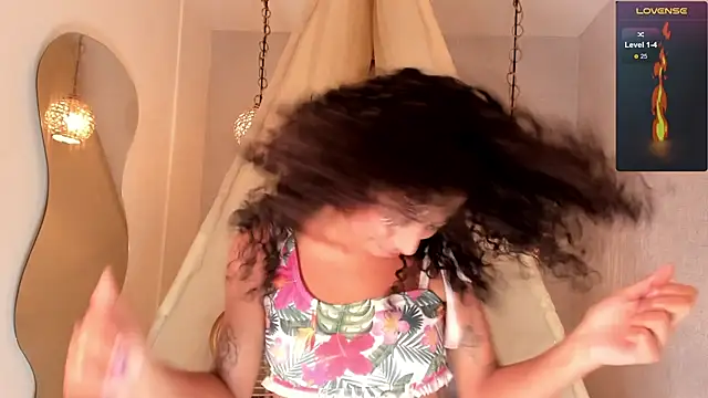 Ariella Ruiz online show from February 28, 6:41 pm