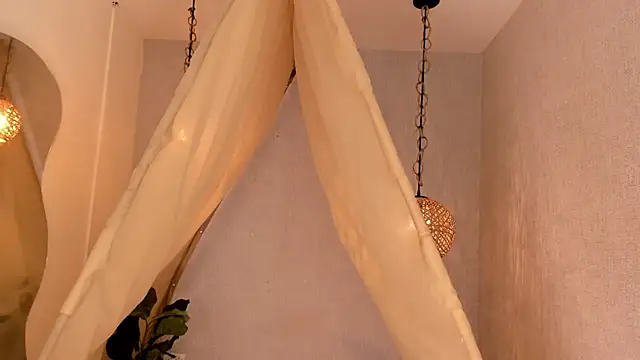 Ariella Ruiz online show from March 22, 4:26 pm