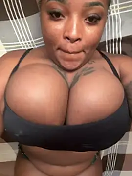 Snapshot of Savage_baby chatting on July 8, 11:15 am Savage baby online show from July 8, 11:15 am