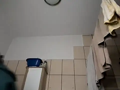 Milky hairy mommy online show from November 24, 9:14 pm