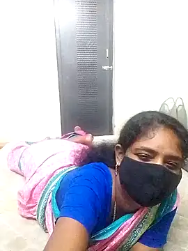 Snapshot of Tamil--Rani chatting on December 13, 7:32 pm Tamil--Rani online show from December 13, 7:32 pm