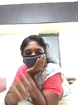 Snapshot of Tamil--Rani chatting on December 16, 10:29 am Tamil--Rani online show from December 16, 10:29 am