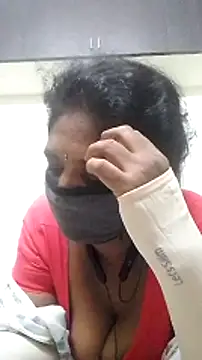 Snapshot of Tamil--Rani chatting on December 17, 4:00 pm Tamil--Rani online show from December 17, 4:00 pm