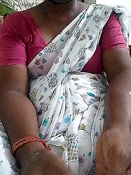 Snapshot of Tamil--Rani chatting on January 4, 4:32 pm Tamil--Rani online show from January 4, 4:32 pm