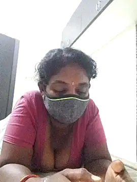 Snapshot of Tamil--Rani chatting on January 4, 7:34 pm Tamil--Rani online show from January 4, 7:34 pm