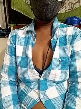 Snapshot of Tamil--Rani chatting on January 6, 2:03 pm Tamil--Rani online show from January 6, 2:03 pm