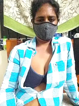 Snapshot of Tamil--Rani chatting on January 6, 5:38 pm Tamil--Rani online show from January 6, 5:38 pm