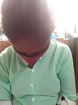 Snapshot of Tamil--Rani chatting on January 8, 9:42 am Tamil--Rani online show from January 8, 9:42 am