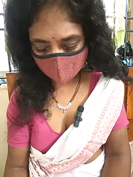 Snapshot of Tamil--Rani chatting on February 8, 12:39 pm Tamil--Rani online show from February 8, 12:39 pm