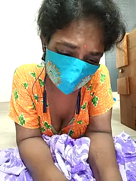 Snapshot of Tamil--Rani chatting on February 20, 7:45 am Tamil--Rani online show from February 20, 7:45 am