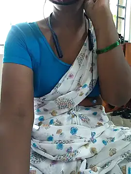 Snapshot of Tamil--Rani chatting on February 21, 8:29 am Tamil--Rani online show from February 21, 8:29 am