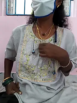 Snapshot of Tamil--Rani chatting on November 28, 11:02 am Tamil--Rani online show from November 28, 11:02 am