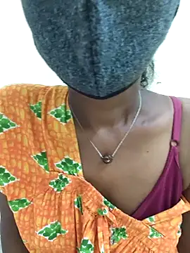 Snapshot of Tamil--Rani chatting on December 4, 9:07 am Tamil--Rani online show from December 4, 9:07 am