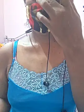 Snapshot of Tamil--Rani chatting on April 14, 1:28 pm Tamil--Rani online show from April 14, 1:28 pm