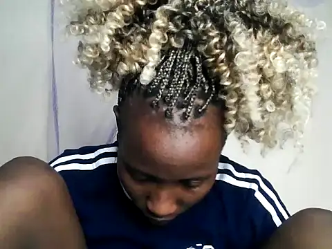 Snapshot of juiccypussy chatting on May 28, 4:21 am juiccypussy online show from May 28, 4:21 am