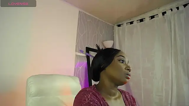 Britanymooree online show from March 11, 8:42 pm