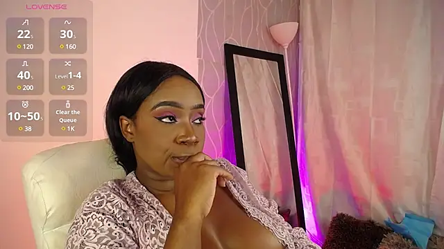 Britanymooree online show from March 17, 9:02 pm