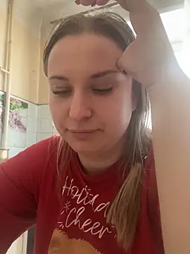 Snapshot of OlgaBuzzz chatting on March 1, 7:19 am OlgaBuzzz online show from March 1, 7:19 am