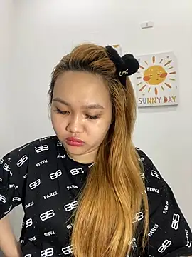 Odette68 online show from March 12, 12:39 am