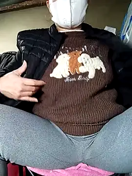 Snapshot of Ellie_88 chatting on February 13, 2:09 pm Ellie 88 online show from February 13, 2:09 pm