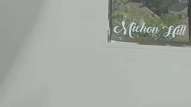 Littleolivia  online show from February 7, 1:01 pm