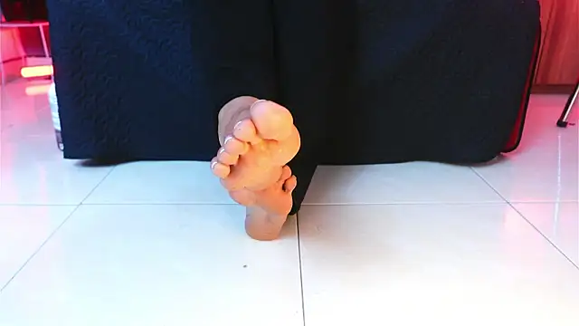 selena rogue online show from February 2, 9:45 pm