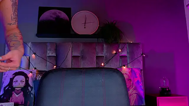 AmbarHills 1 online show from November 14, 11:42 am