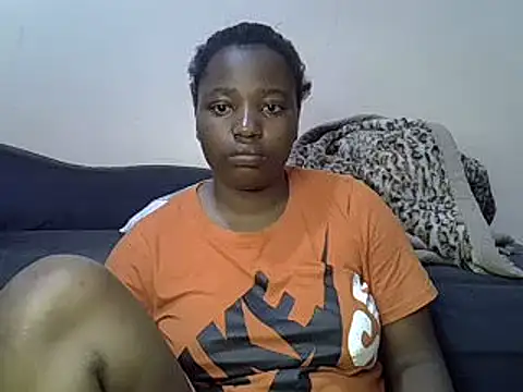 Snapshot of sweet_gal01 chatting on December 5, 12:19 am sweet gal01 online show from December 5, 12:19 am