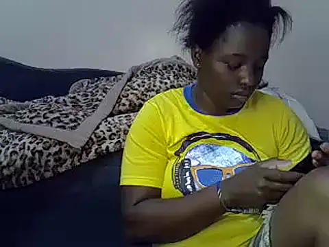 Snapshot of sweet_gal01 chatting on December 19, 9:28 pm sweet gal01 online show from December 19, 9:28 pm