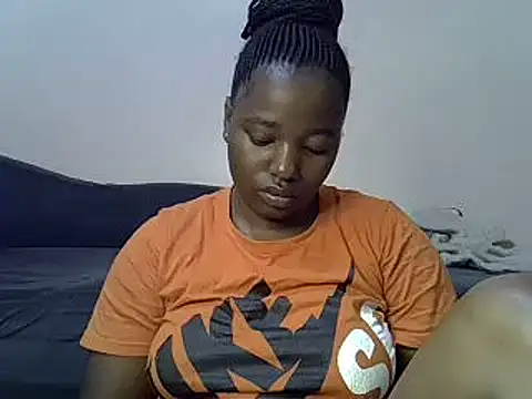 Snapshot of sweet_gal01 chatting on January 9, 1:50 am sweet gal01 online show from January 9, 1:50 am