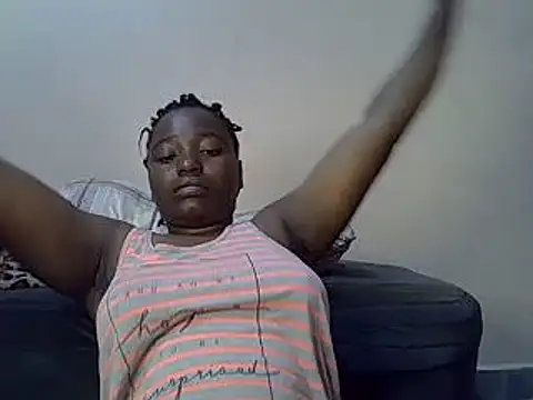 Snapshot of sweet_gal01 chatting on January 26, 10:57 pm sweet gal01 online show from January 26, 10:57 pm