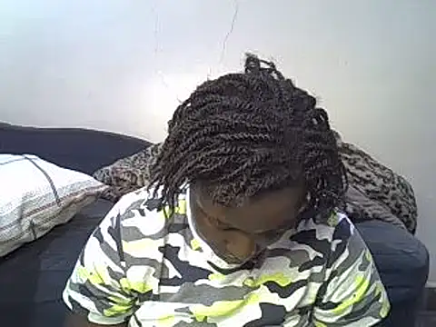 Snapshot of sweet_gal01 chatting on February 2, 8:41 pm sweet gal01 online show from February 2, 8:41 pm