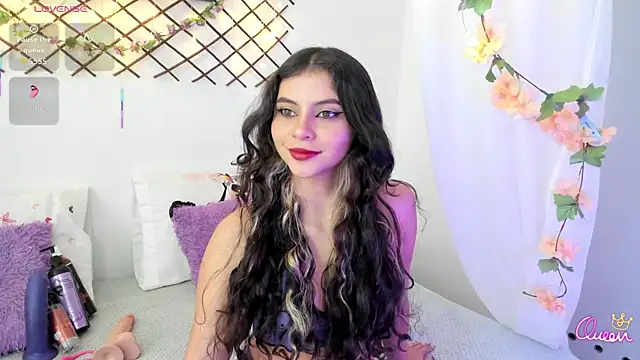 Snapshot of Ivanna_Bruner chatting on February 4, 9:20 pm Ivanna Bruner online show from February 4, 9:20 pm