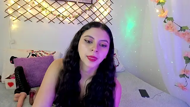 Snapshot of Ivanna_Bruner chatting on February 17, 10:27 pm Ivanna Bruner online show from February 17, 10:27 pm