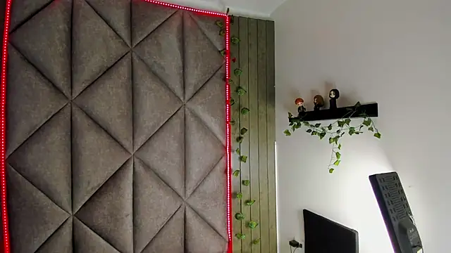 AbbyWathson online show from February 27, 11:43 am