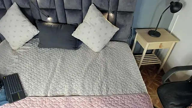 AbbyWathson online show from March 5, 12:12 pm