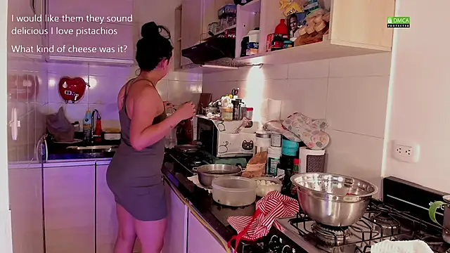Snapshot of Aleja24Evans chatting on December 31, 3:23 am Aleja24Evans online show from December 31, 3:23 am