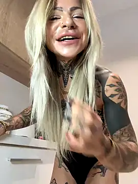 Divina X  online show from December 18, 5:02 am