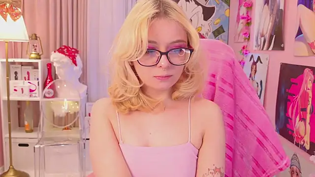 Coconut Mia online show from December 18, 9:08 pm