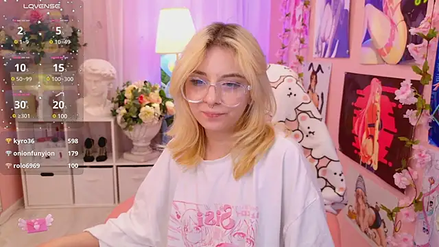 Coconut Mia online show from January 19, 3:39 am