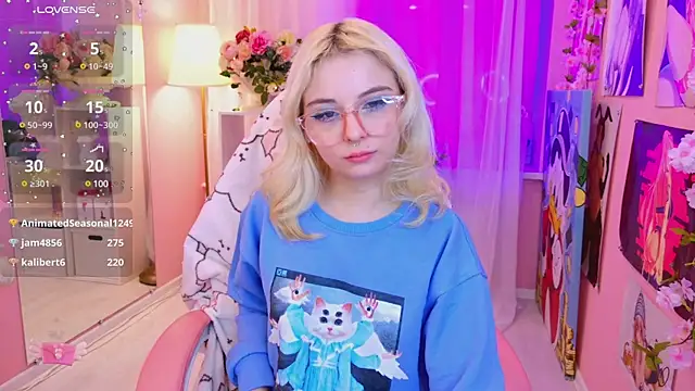 Coconut Mia online show from March 1, 3:43 am