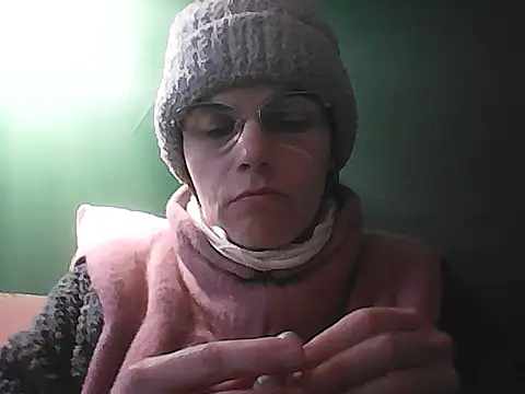 Snapshot of Musical__fantasy chatting on February 14, 12:24 pm Musical fantasy online show from February 14, 12:24 pm