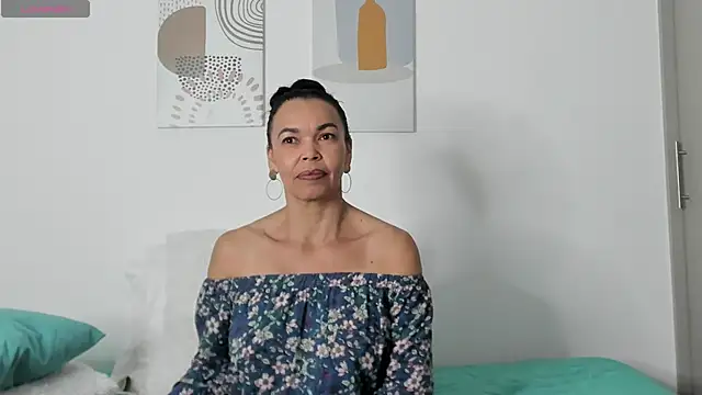 Evawalker  online show from November 6, 3:18 am