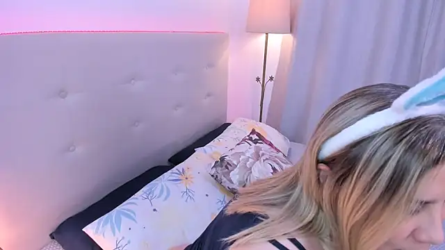 MissMaria online show from April 3, 4:21 am