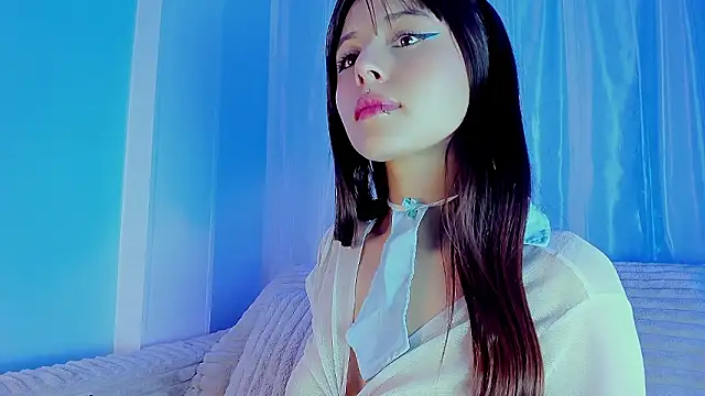 EmilyWithe online show from March 30, 11:06 pm