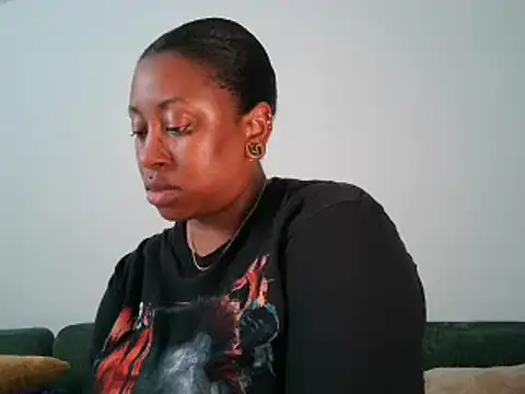 Snapshot of Nyxie_Chaos chatting on February 5, 2:59 pm Nyxie Chaos online show from February 5, 2:59 pm