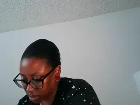 Snapshot of Nyxie_Chaos chatting on March 18, 2:37 pm Nyxie Chaos online show from March 18, 2:37 pm